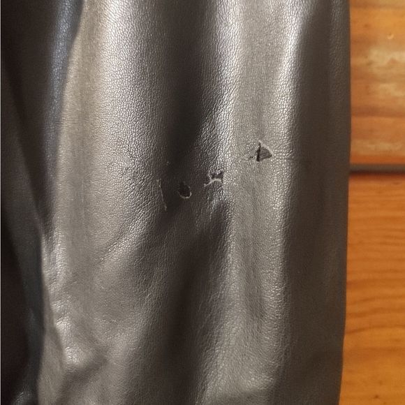 Halogen || Faux Leather Leggings Size M - Picture 4 of 5